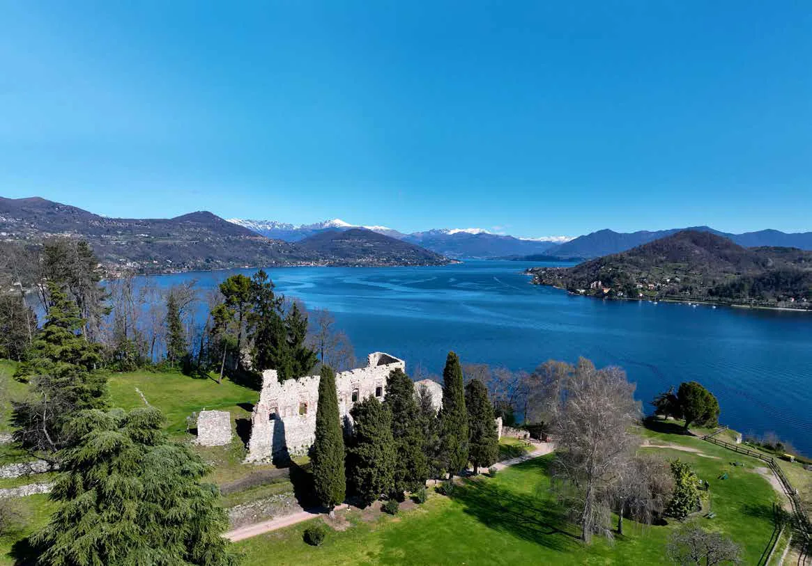 Rocca di Arona, plunging into history with dreamlike views