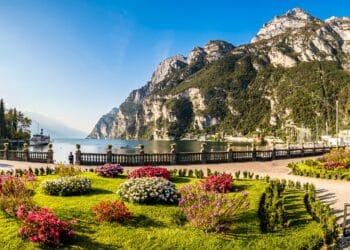 Una fuga nel verde tra le rive del Garda