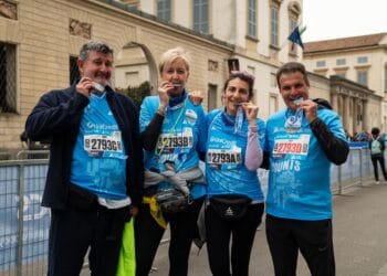 Solidarietà in corsa: Navigazione Laghi alla UniCredit Relay marathon
