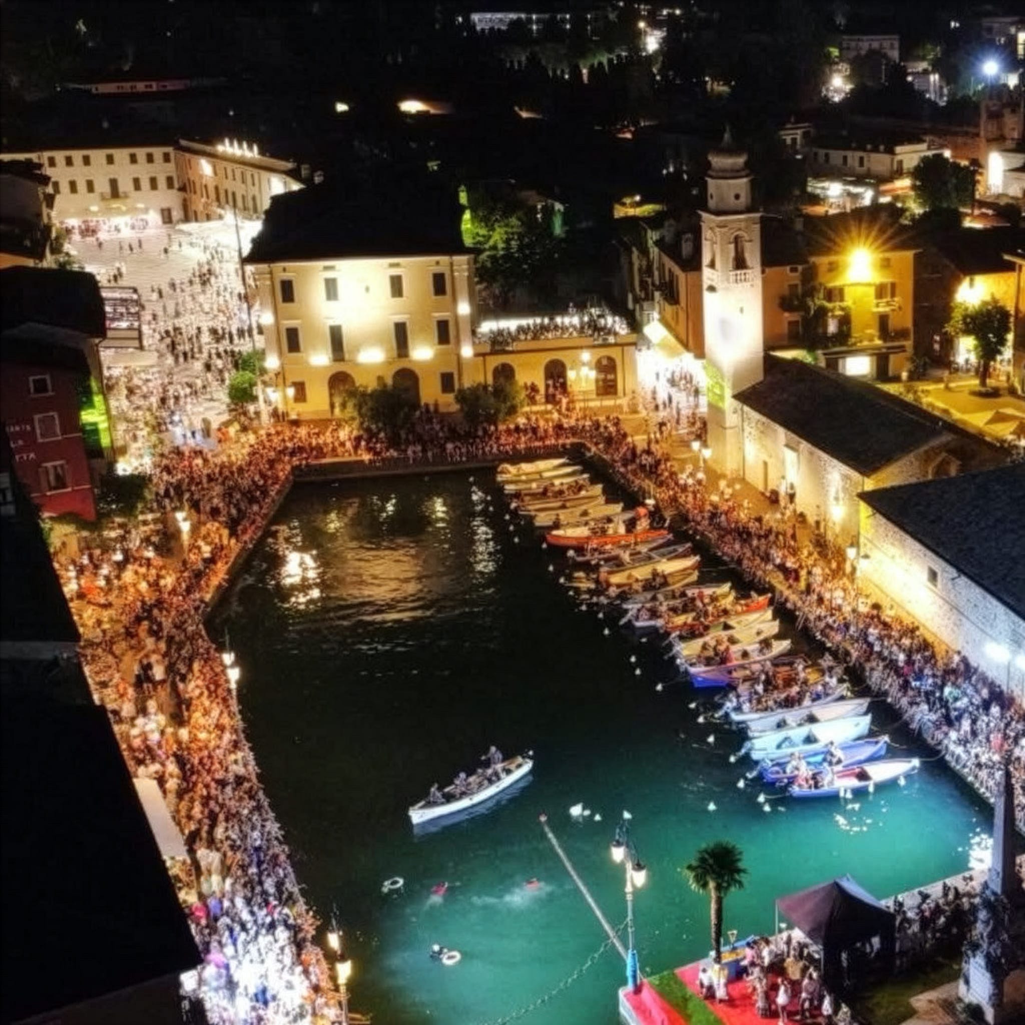 Il Palo della Cuccagna tocca le 90 edizioni e Lazise si veste a festa