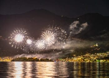 Sagra di San Giovanni: la notte di fuoco che accende il Lario